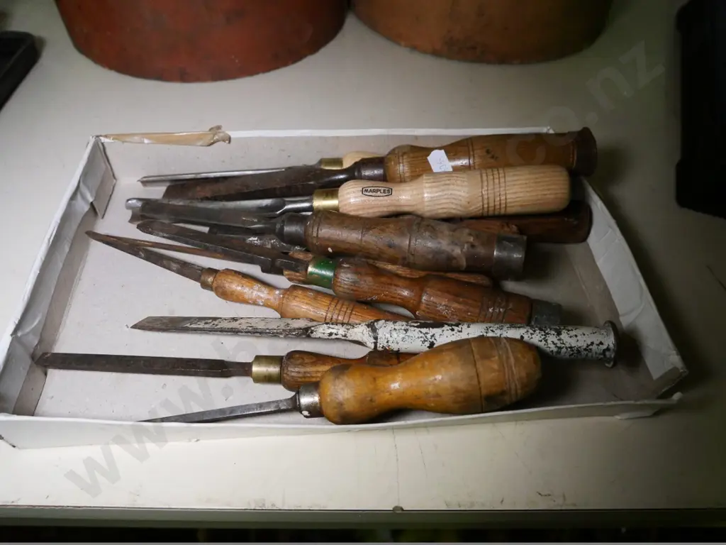 woodworking chisels Image 1++