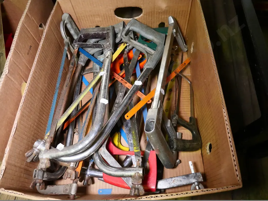 box of hacksaws Image 1++