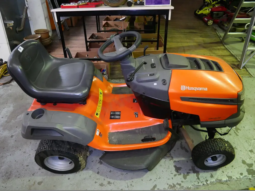Husqvarna ride-on lawnmower - tested working Image 1++