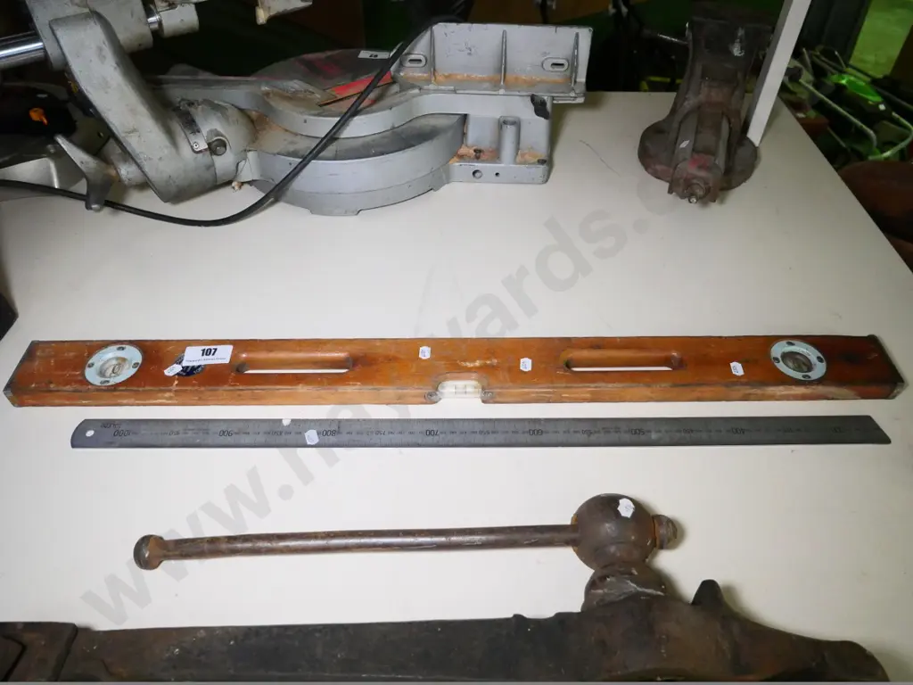 wooden level and a metal rule Image 1++