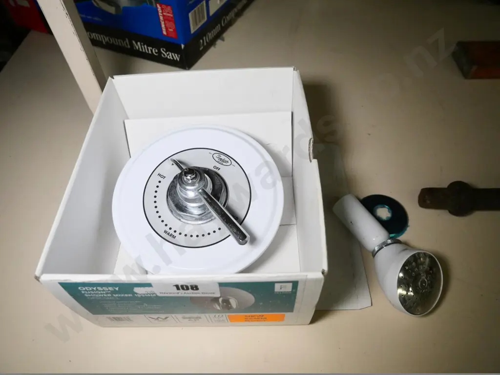 shower mixer and shower head Image 1++