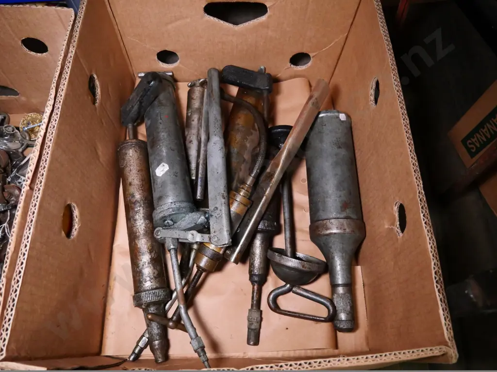 box of grease guns Image 1++