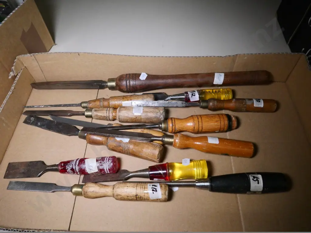 box of woodworking chisels Image 1++