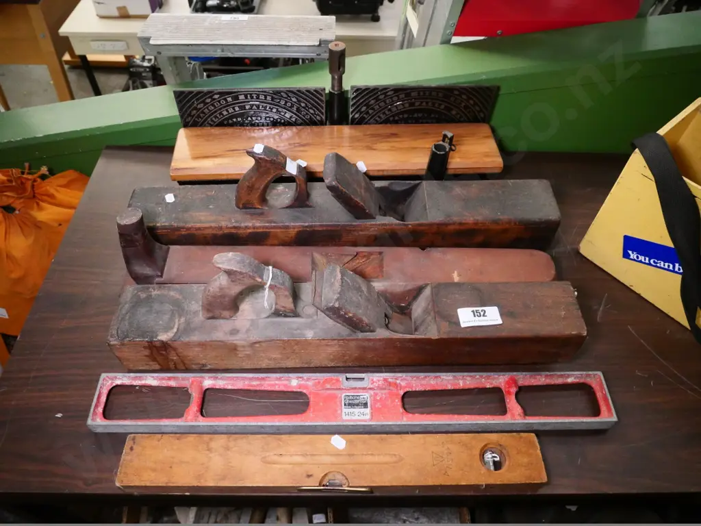 spirit levels, wooden planes, part vintage mitre stand Image 1++