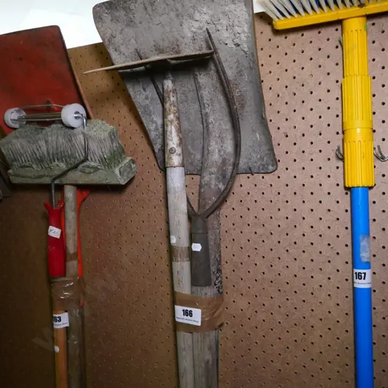 garden tools