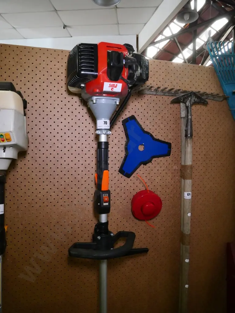 Sina 2-stroke scrub bar with attachments Image 1++