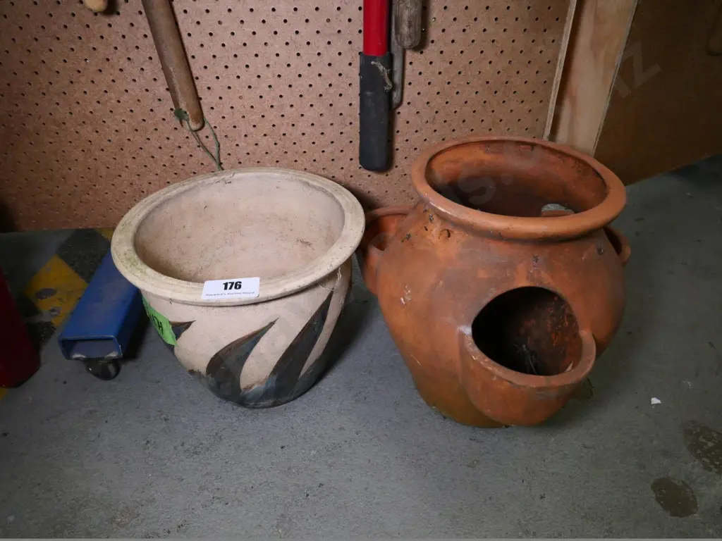 garden planter and terracotta strawberry planter Image 1++