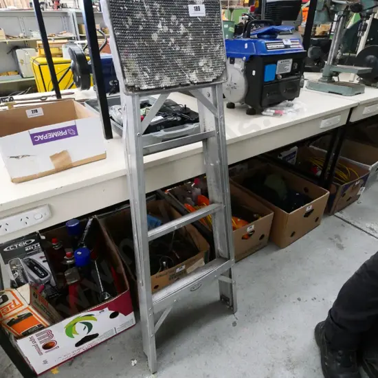3-step aluminium ladder