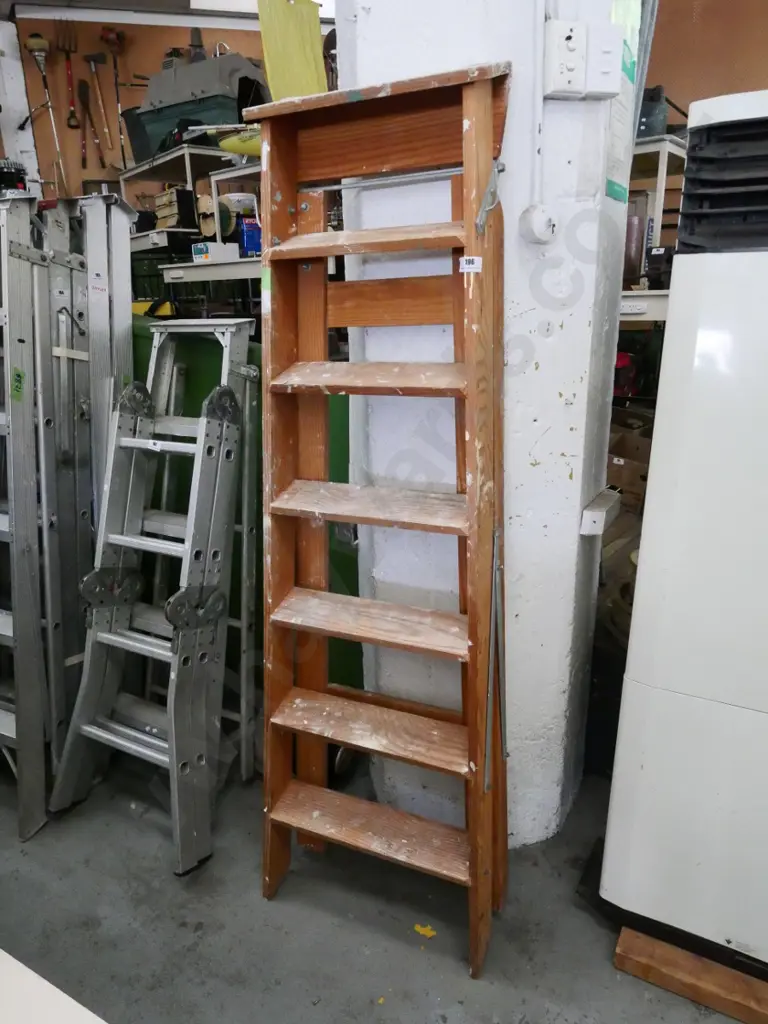 wooden 6-step ladder Image 1++
