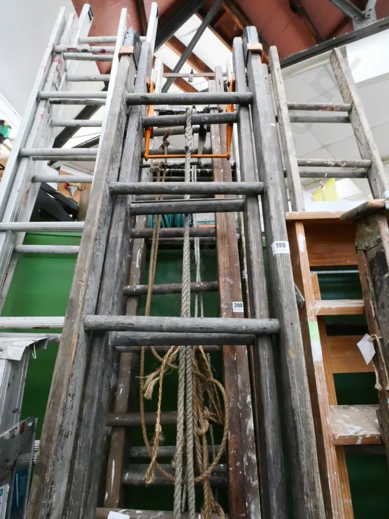 vintage wooden extension ladder Image 1++