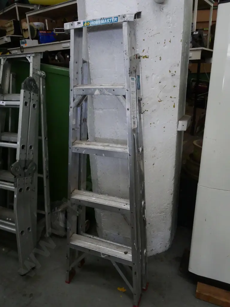 4-step aluminium ladder Image 1++
