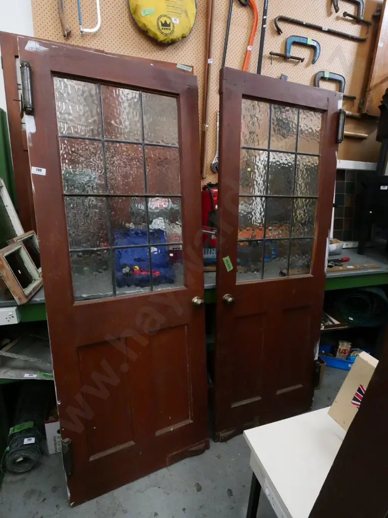 pair of wood and leadlight double-hinged doors - each H-2000 W-760 Image 1++