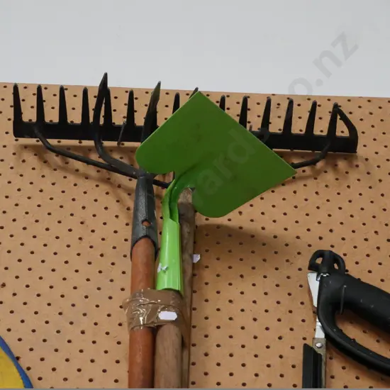 garden tools