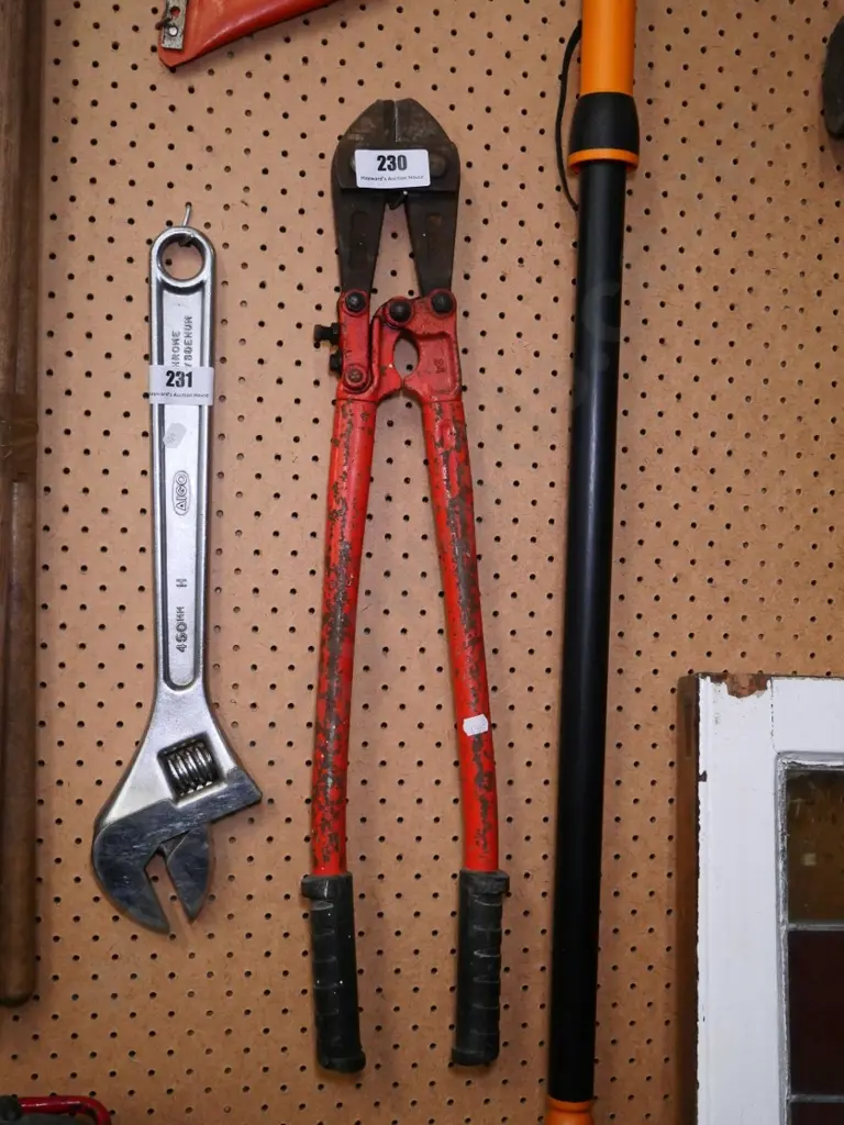 bolt cutters Image 1++