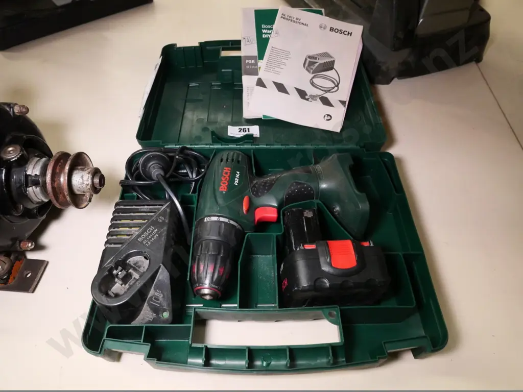 cased Bosch cordless drill Image 1++
