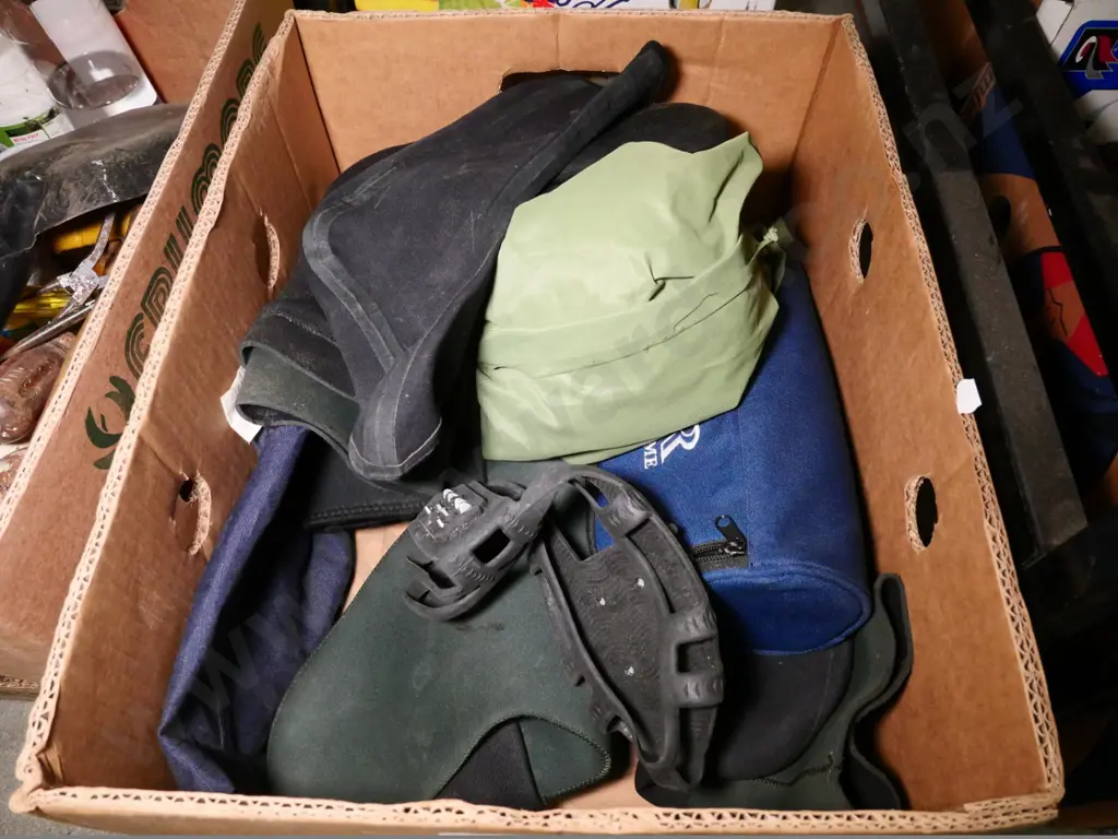 neoprene wader socks, fishing crampons, etc. Image 1++