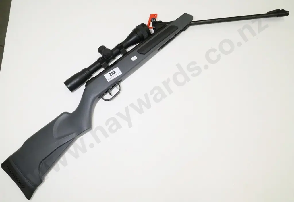 Shadow 640 air rifle with sight Image 1++