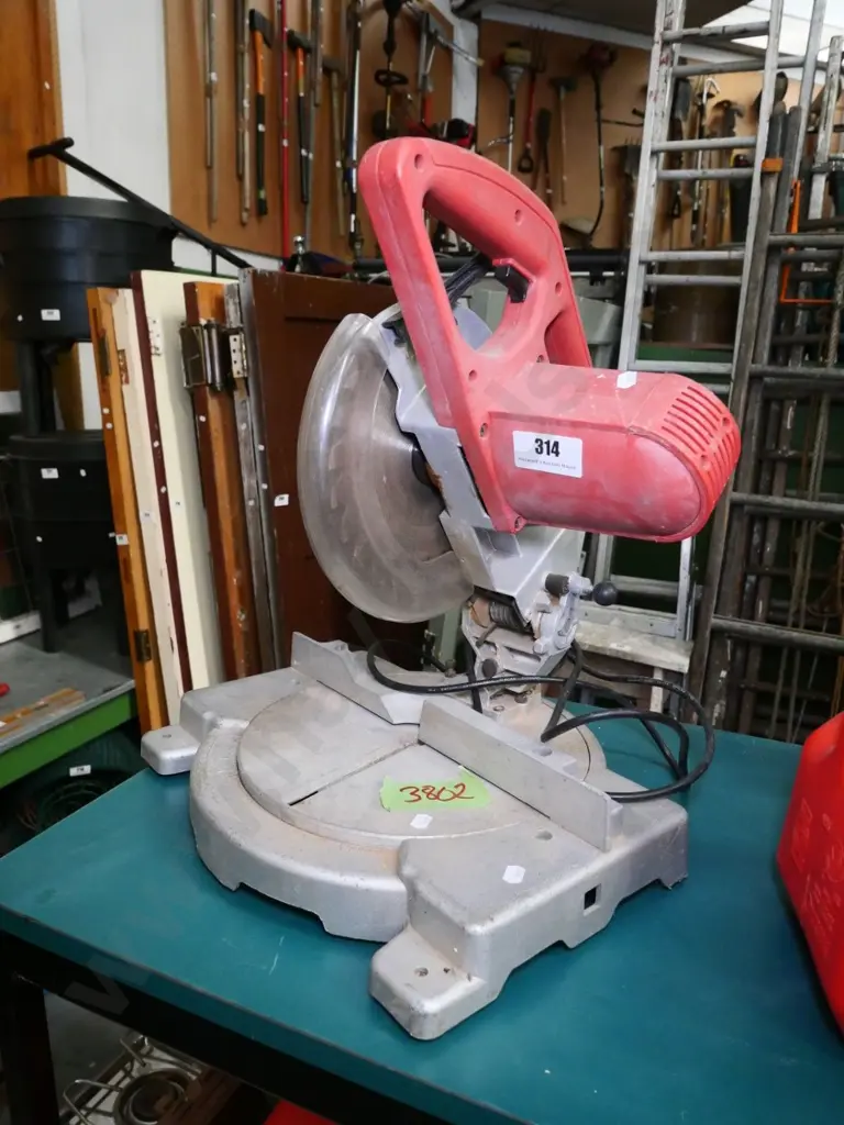 Cobra compound mitre saw Image 1++