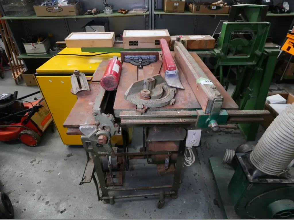 rusty restorer's combination buzzer / bench saw Image 1++