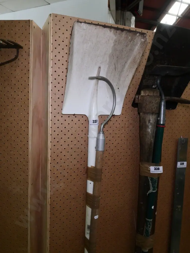 wide-mouth shovel and a crook Image 1++