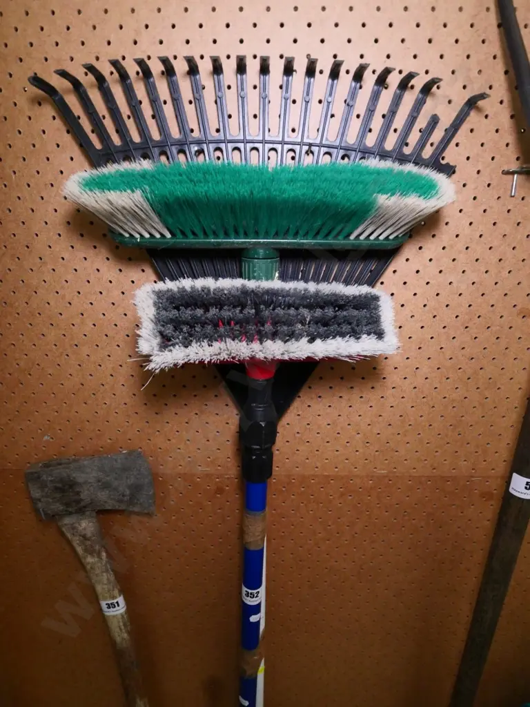 garden rake, broom and telescopic window brush Image 1++