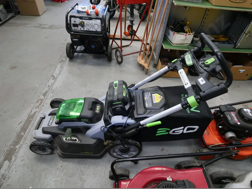 Ego LM2000E battery powered lawnmower with battery and charger Image 1++