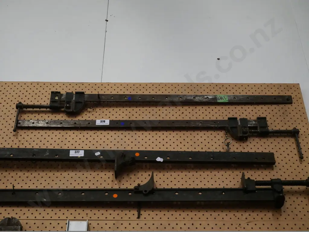 2 sash clamps - blue dots Image 1++