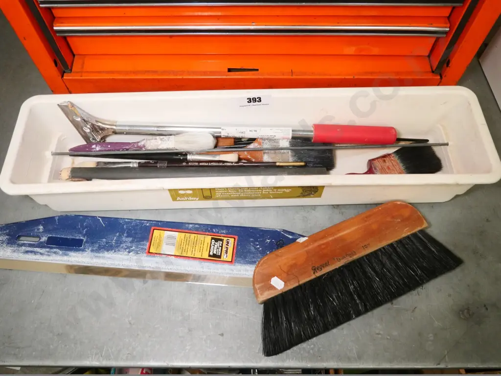 wallpapering accessories Image 1++