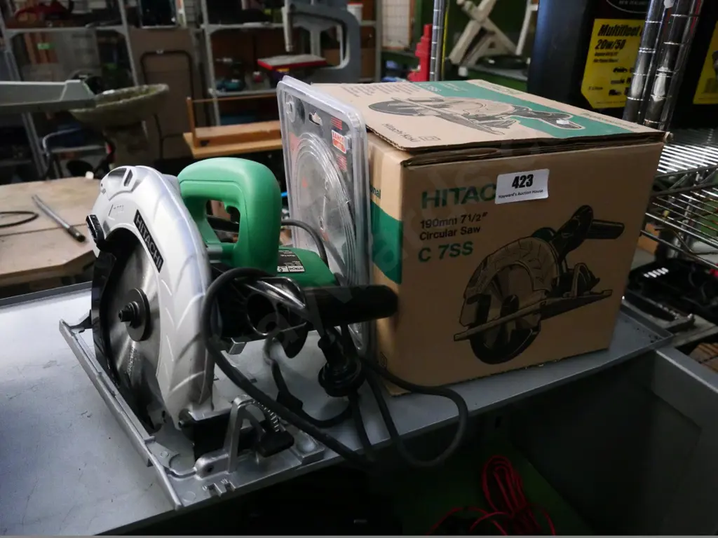 as-new Hitachi 190mm circular saw Image 1++