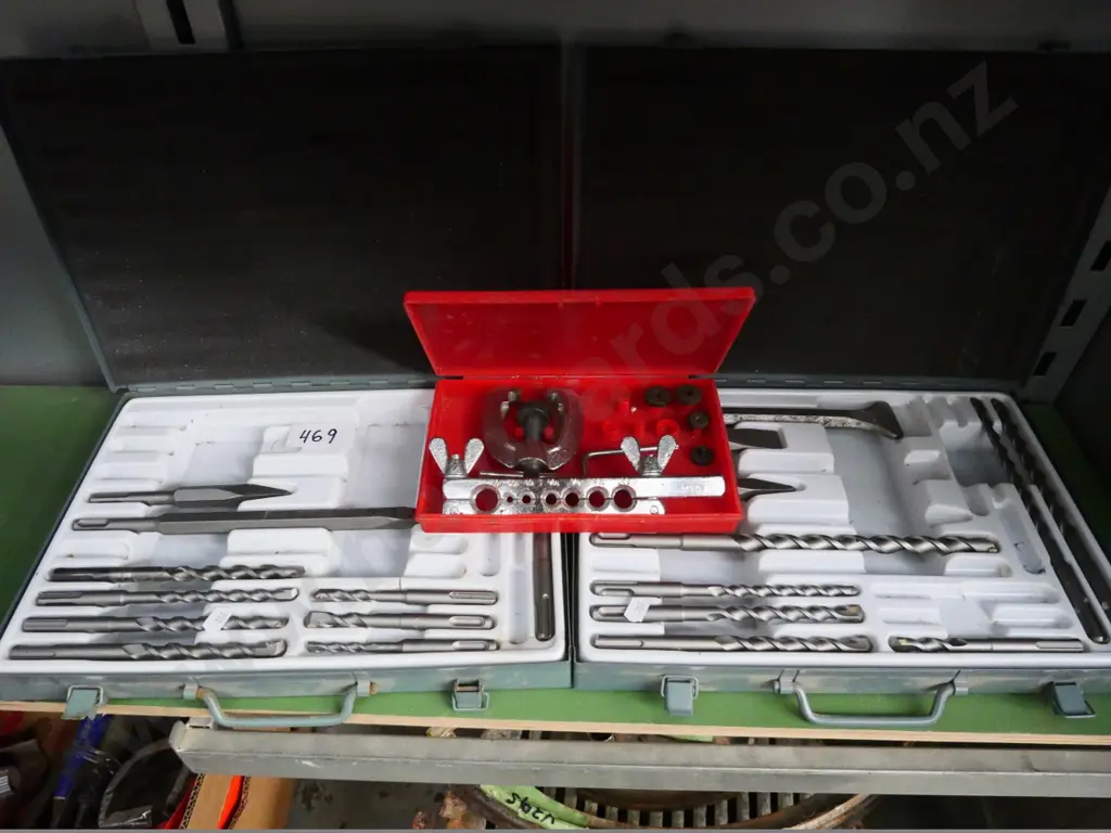 various drill bits etc. Image 1++