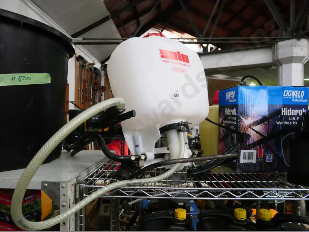 Solo backpack sprayer Image 1++