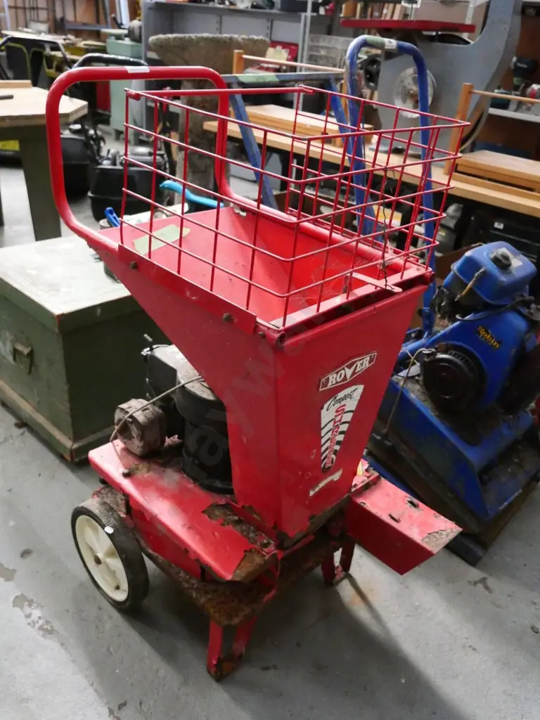 restorer's Rover 4-stroke garden shredder - as-is, untested, no returns Image 1++