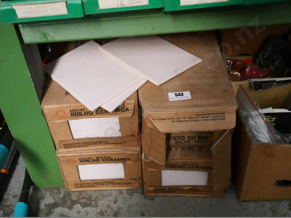 part boxes of pink wall tiles H-203 W-153 Image 1++