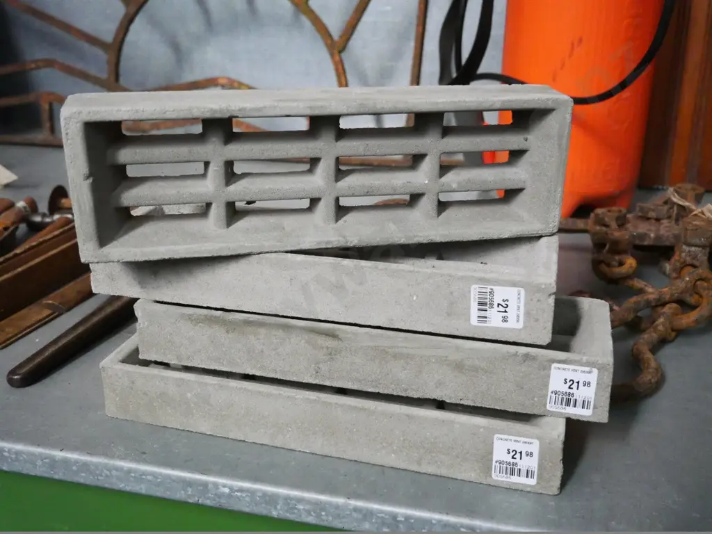 4 concrete vents Image 1++