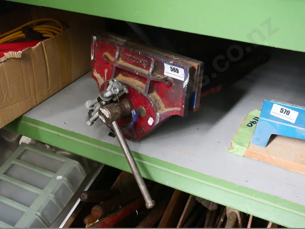 Record No. 33 quick r release woodworking vise Image 1++