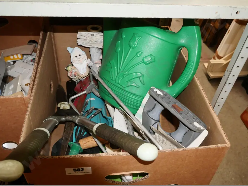 box of gardening supplies etc. Image 1++