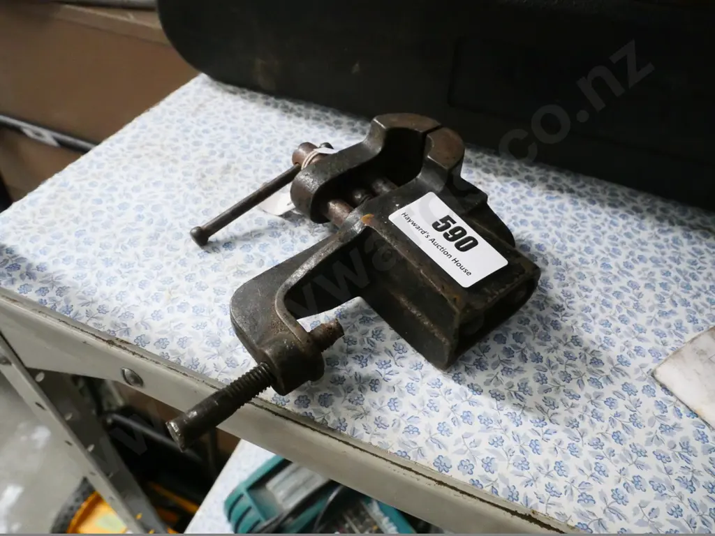 vintage hobby vise Image 1++