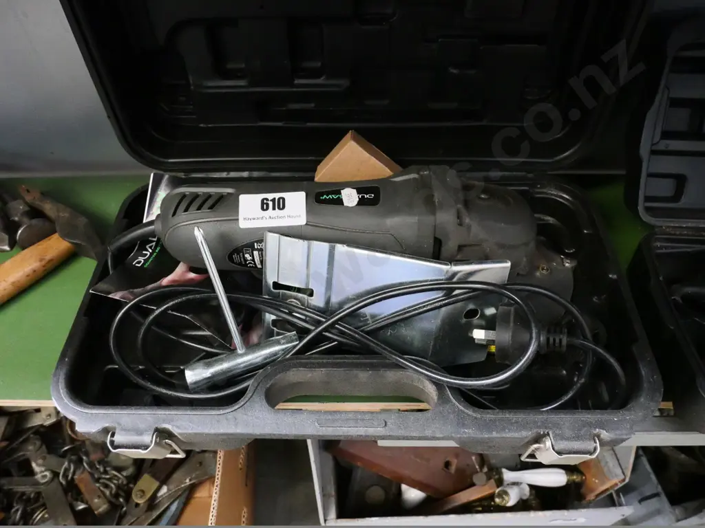 cased Dual saw Image 1++