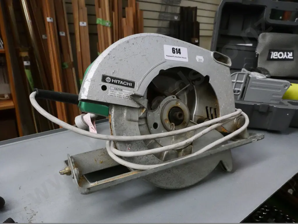 Hitachi skilsaw, no blade Image 1++