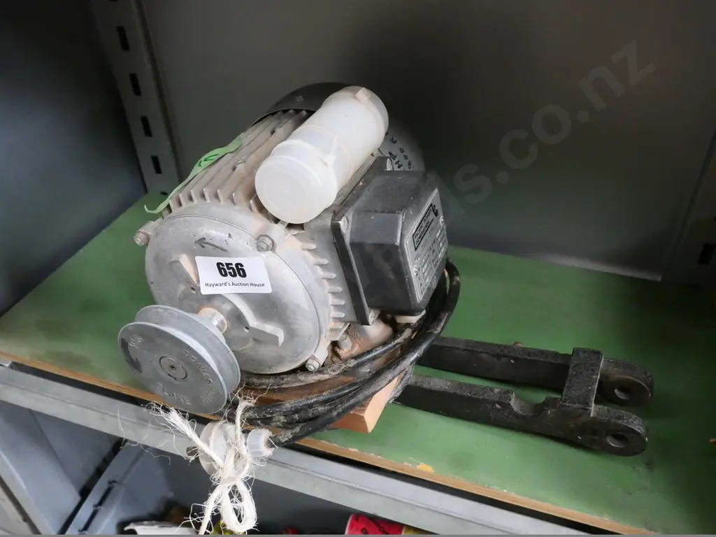 electric motor Image 1++