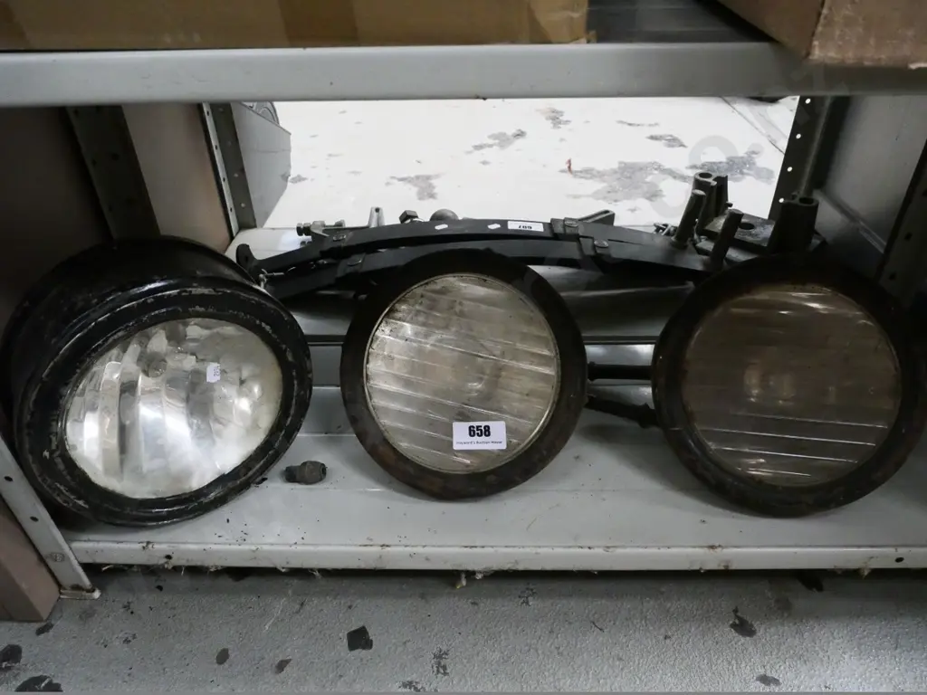 3 vintage automobile headlights Image 1++