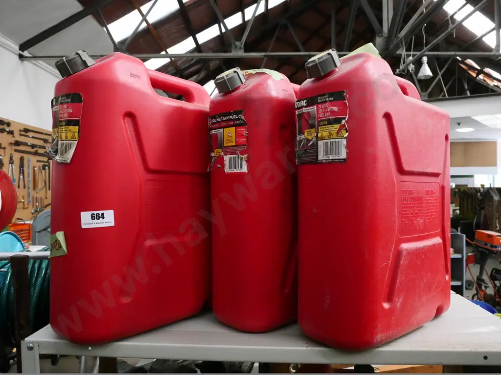 three 20l fuel containers Image 1++