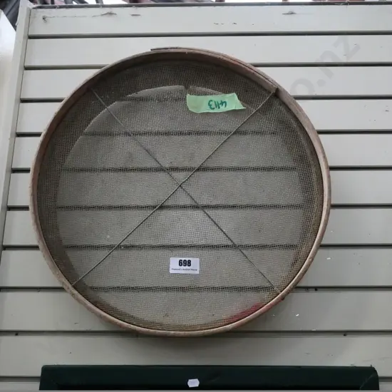 garden sieve