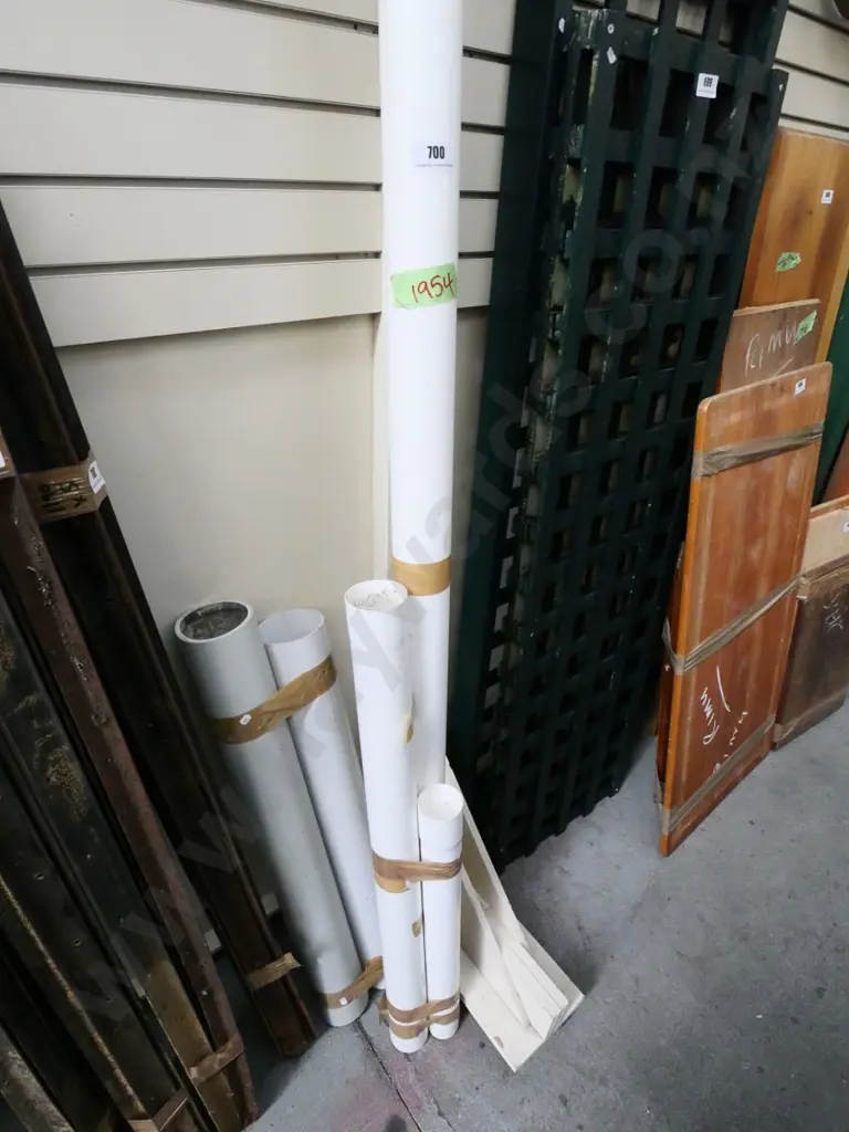 lengths of PVC pipe Image 1++