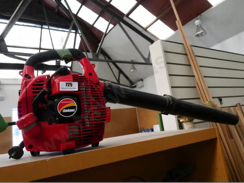Shindaiwa 2-stroke leaf blower Image 1++