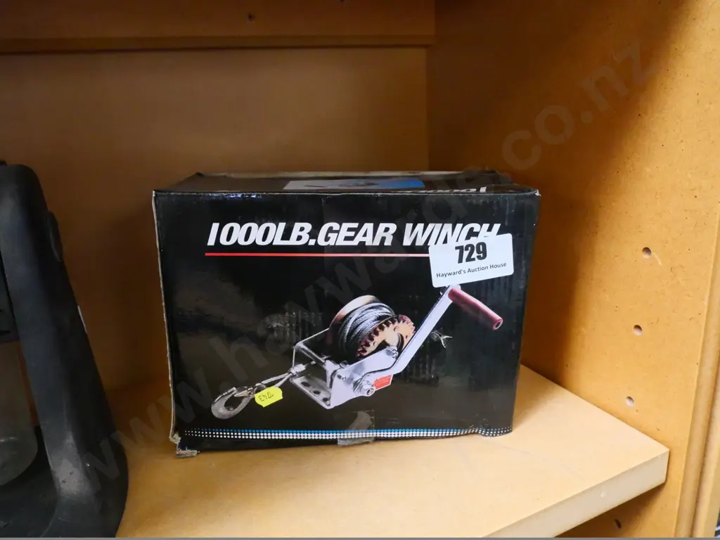as-new gear winch Image 1++