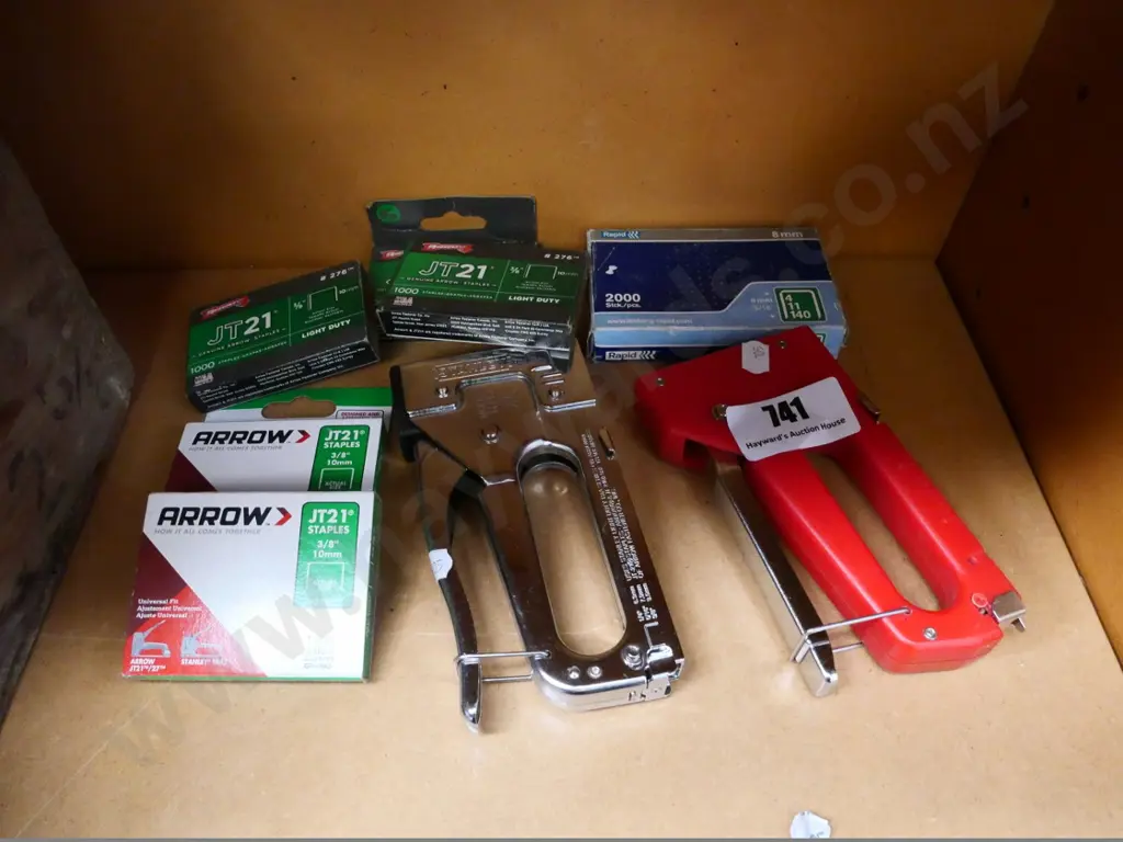 2 staple guns and staples Image 1++