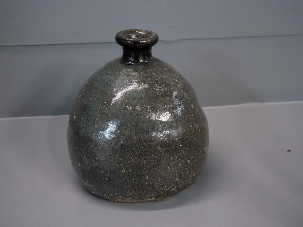 Barry Brickell studio pottery flask H-160 Diameter 150 Image 1++