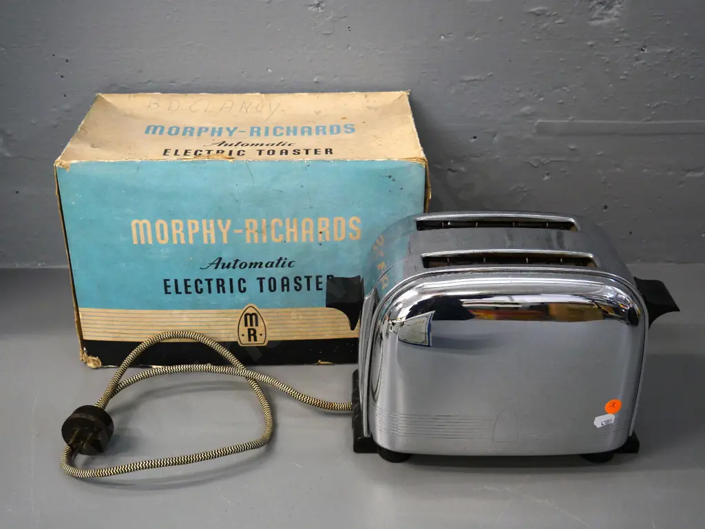 vintage Morphy-Richards chrome and bakelite toaster with orginal box Image 1++