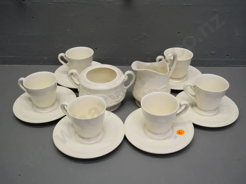 Wedgwood Patrician pattern - 6 cups & saucers, one with rim chip, creamer, and a sugar with missing lid Image 1++